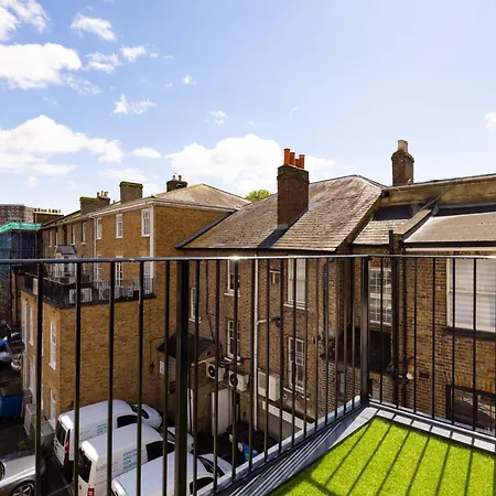 Charles Hope Staines Riverside Exterior foto